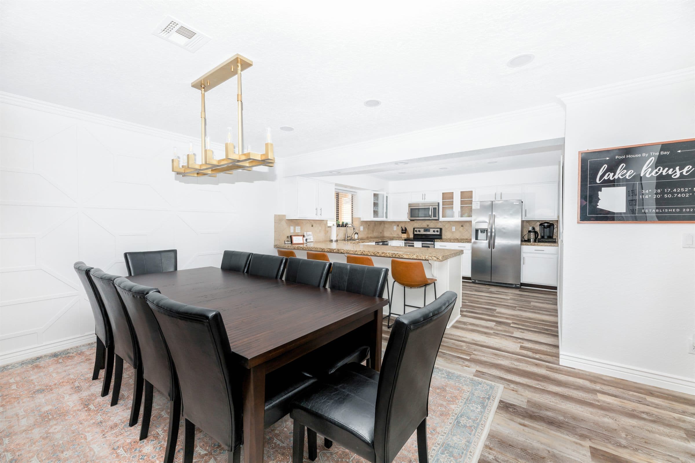Dining table that seats a group